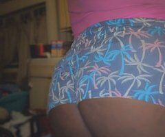 San Antonio Thick 4'11 Escort — Throat Goat - Image 8