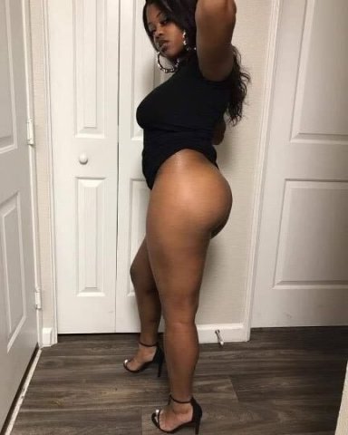 Denver CO Petite Female Escort — Outcalls, Incalls & Cardates - 1