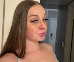 Mendocino escorts - Petite, slim female escort — Mendocino outcalls, dinner & overnights (serious inquiries only)