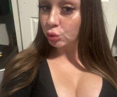 Petite, slim female escort — Mendocino outcalls, dinner & overnights (serious inquiries only) - Image 4