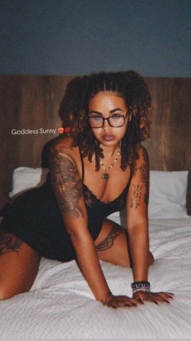 Miami Female Escort — Outcalls Only - 1