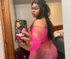 Milwaukee WI Female Escort — Virtual Girlfriend Experience & Seductive Massage - Image 2