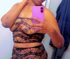 Denton, Texas Female Escort — COME INSIDE  - Image 2