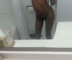 Milwaukee escorts - Petite Escort (23) — Milwaukee