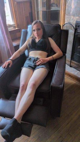 Buffalo NY Makeout Monday Petite Brown-Eyed Escort - 1