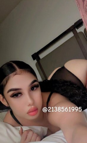 Los Angeles Latina Mama Escort — Incall Ready - 1