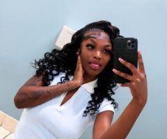 Houston escorts - Houston Petite Female Escort — Discrete FTS & Content