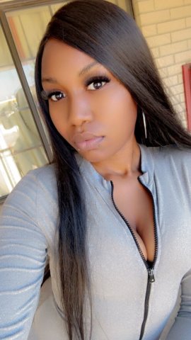 Houston Female Escort — Incall & Outcall Rooms - 1
