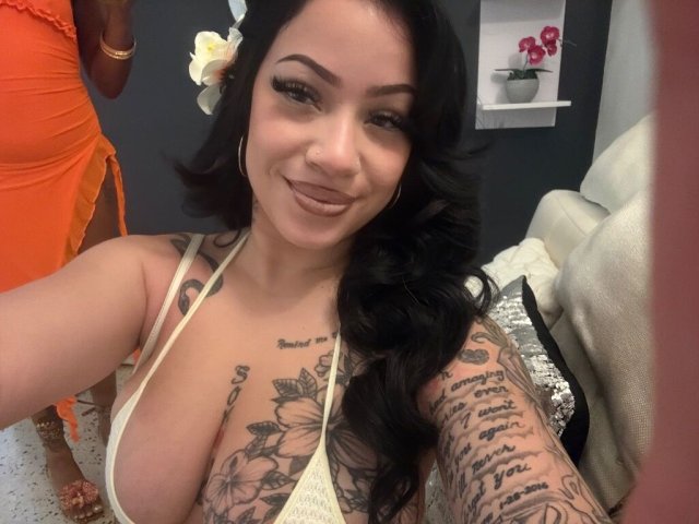 Pittsburgh PA Female Escort — sexy & sweet - 1