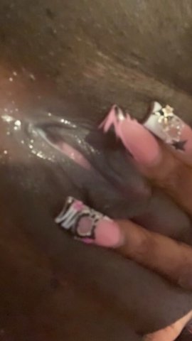 Greensboro NC In-Call Female Escort — Mature Gentlemen 40+ - 1