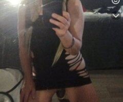 Petite blonde Southern girl — Des Moines Iowa - Image 3