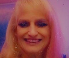 Diamond — Blonde/ Hazel Escort for Outcall Body Rubs (Text Only) - Image 2