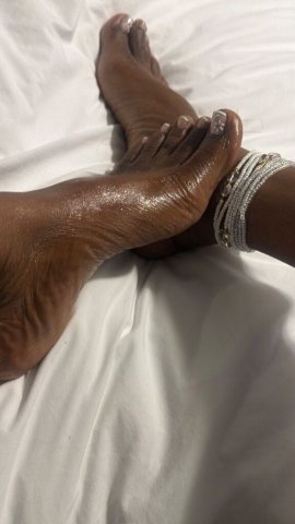Bronx Female Escort — Superhead Oral + Face F*ck Sessions - 1