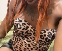Queens escorts - Queens Female Escort — Mic Performance