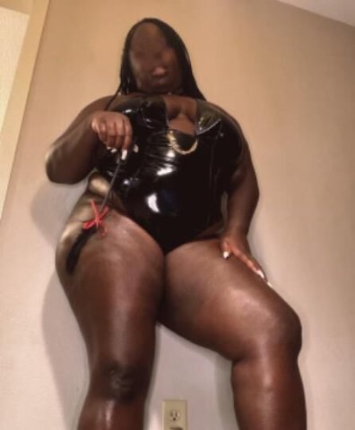 Joy, Chocolate BBW — Discreet Companion in Green Bay (28) - 1