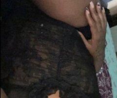 Milwaukee WI Independent Female Escort — Non-rushed In-call - Image 5