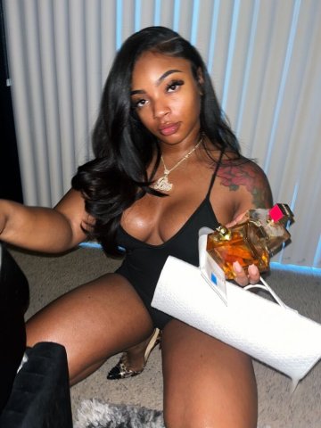Oklahoma City Private Female Escort — FaceTime, Outcall & Incall by Appointment - 1