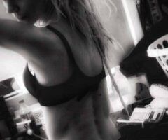 Southfield Viking Queen Escort — Discreet, Fetish-Friendly Private Sessions - Image 5