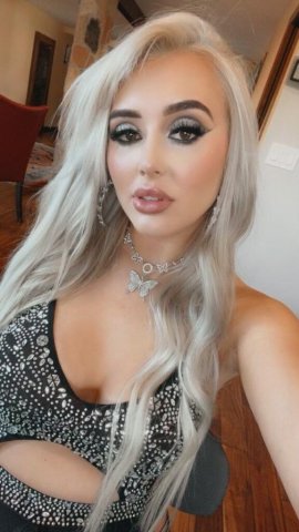 Blonde Country Girl Escort in Ogden, UT - 1