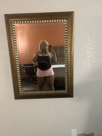 Hampton, VA Female Escort — Tight, Very Wet, Submissive Vibes - 1
