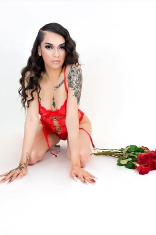 Serenity — Mobile Female Escort for Sensual Massage, Foot Fetish & Toys - 1