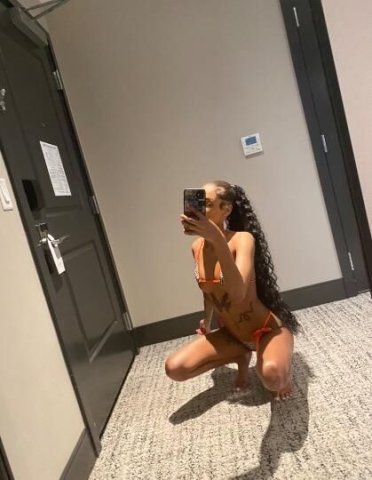 Night-only 23-year-old Houston escort — pegged service - 1