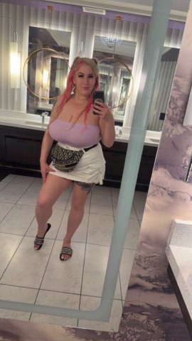 Kamille Amora visiting for the night — Las Vegas Blonde Escort - 1