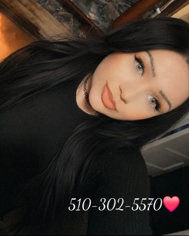 Kira Kyva — San Jose CA Green-Eyed Female Escort - 1