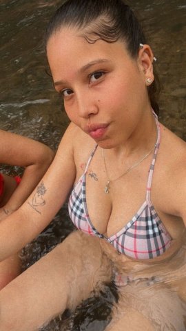 San Fernando Valley Girlfriend Experience with Video Calls - 1