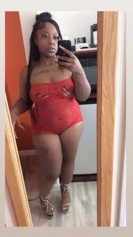 Western Slope Thick & Curvy Female Escort — Throat Goat - 1