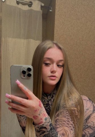 Wenatchee WA Blonde Curvy Escort — incall & outcall - 1