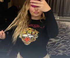 Stockton Facetime & Content Shows (No Room) — Feet & Outfit Requests - Image 2
