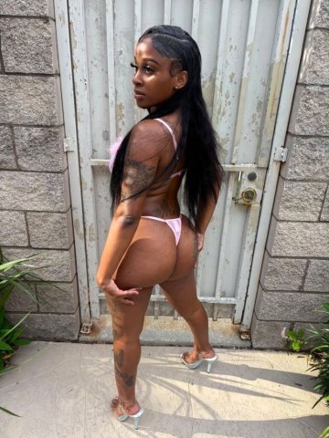 Layla — New Orleans Incalls & Outcalls Female Escort (Real Recent Photos) - 1