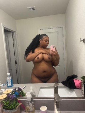 Erie PA Female Escort — Incall/Outcall/Car Fun & Raw Sex - 1