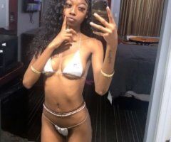 Petite 5’4 Female Escort — Clean & Upscale Gentlemen Only (Los Angeles) - Image 3