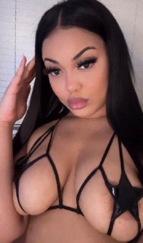 Milwaukee Incall & Outcall Latina Mixed Escort — Tight & Wet Services - 1