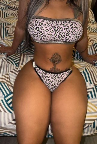 Bronx 23-Year-Old Sex Expert Offering Deep Throat Oral - 1