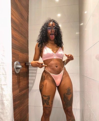 Petite Sexy Escort in Janesville, WI — Incalls Only - 1