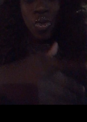 Brooklyn Darkskin Escort — Juicy Full Lips & Hot Chocolate Playmate Kisses (Outcall) - 1