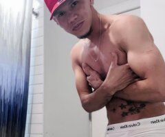 latino caliente 🔥 - Image 8
