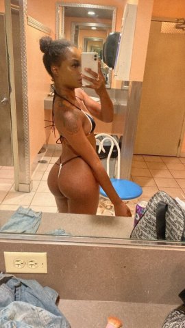 Rockford Petite Curvy Exotic for Short Time (Outcall Only) - 1