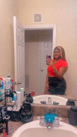 Baltimore Woman Looking for Great Conversation - 1