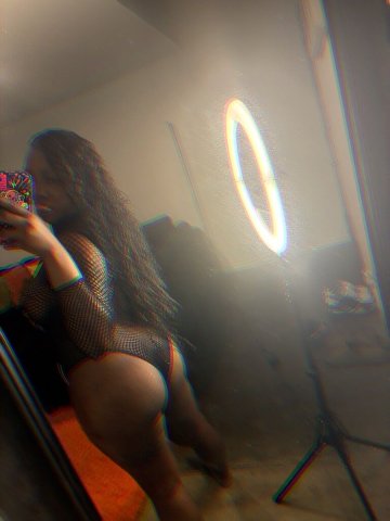 Odessa, Texas Petite Fetish-Friendly Female Escort for Out-Calls and Incalls - 1