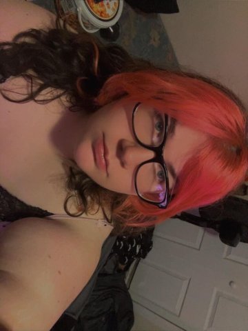 Lewiston-Auburn Curvy Female Escort for Respectful Conversation - 1