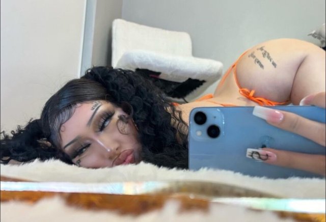 Oklahoma City Female Escort — QV, HH, HR & outcall deposits - 1