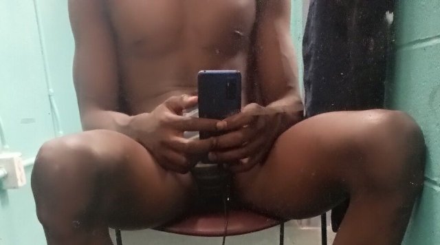 Big dick horny top here to satisfy your desires. - 1