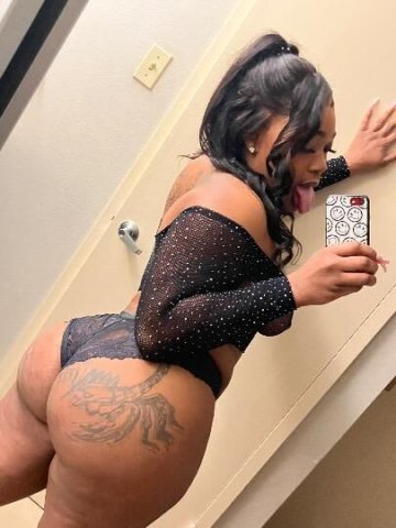 Kirksville MO Sexy Adult Escort — Big Tits & Deep Throat - 1