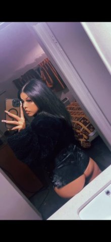Latina Female Escort in Phoenix — Thick Sloppy Blowjob + Squirter - 1