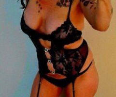 Refined mature escort in Olympia — mutual options, bodywork, and roleplay - Image 4