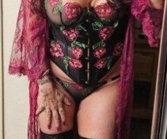 Refined mature escort in Olympia — mutual options, bodywork, and roleplay - Image 5